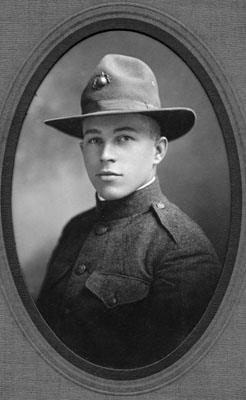 Man in U.S. Army uniform