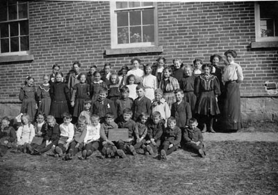 Blue Mountain School 1910