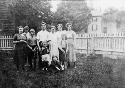 Grandma Wheeler and family 1917