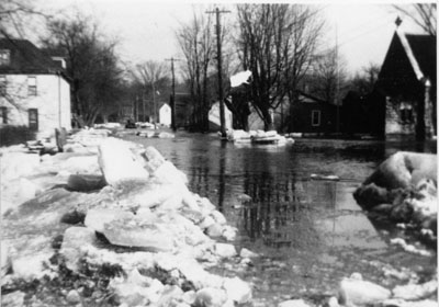 Main Street looking north during 1965 flood