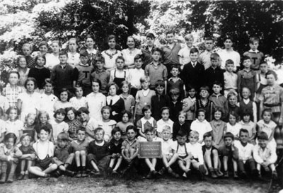 Junior and Senior Classes of Glen Public School 1937