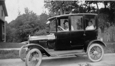 McDonald Family in a Motor Car