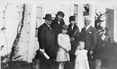 Albert and Elizabeth Maw and others 1929