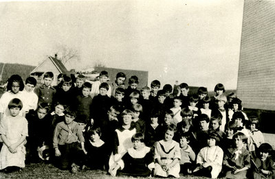 Retour sur le passé, Églises - École