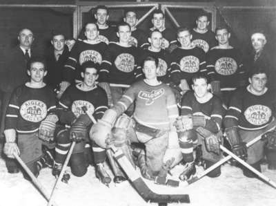 Club de Hockey &quot;Les Aigles&quot; de Field, ON, 1948-49 / &quot;Field Eagles&quot; Hockey Club, Field, ON, 1948-49