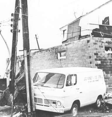 Tornade de 1970, Field, ON / When the 1970 tornado hit Field