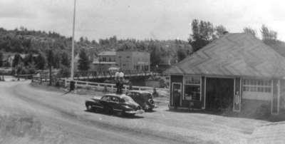 Garage Brun, Field, ON, 1944 / Brun Garage, Field, ON, 1944