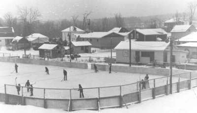 Patinoire, Field, ON / Skating Rink, Field, ON