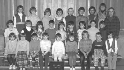 L’école Ste-Marie à Field, ON, 1973-74 / Ste-Marie School in Field, ON, 1973-74