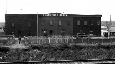 Beardmore Hotel (~1936)