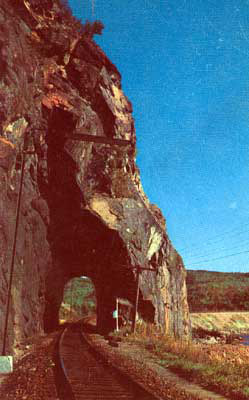 Red Sucker Tunnel