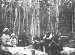 A Lunch in the Woods (1914)
