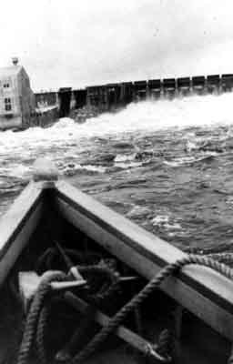 Lac Seul Dam - Ear Falls