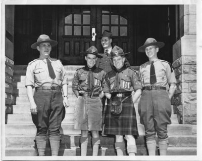 Boy Scouts (1942)