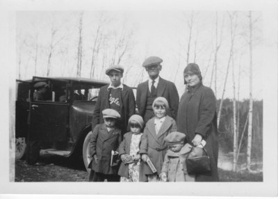 Alf Saunder & Family (1931)