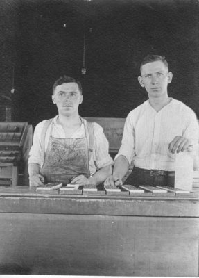 Newspaper Employees (1916)