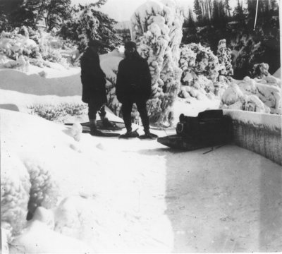 Winter scene of Kakabeka Falls.