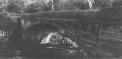 Duluth Highway scenes in the early 1920's.