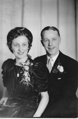 Wedding Picture of Mr. & Mrs. Clifford H. Bennett