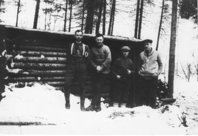 Photo of K. Doak, F. Ruddex, Wilfred Brown & R. Praham