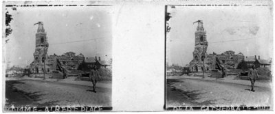 Somme - la place de la Cathédrale in ruins