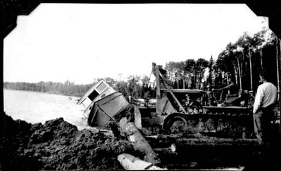 Pakwash Bay-Tug and Tractor