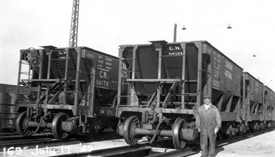 CNR Ore Cars (July 17,1945)