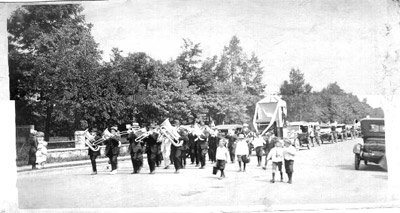 Parade (1915)