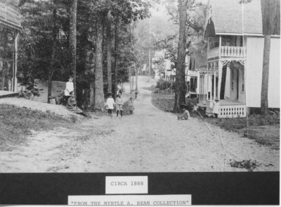 Children in the road at Grimsby Park circa 1888