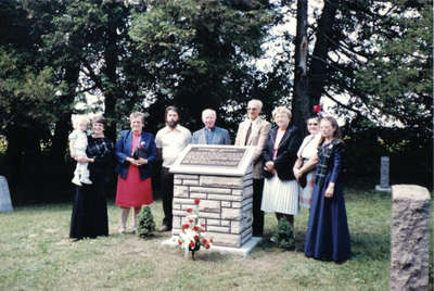 Dedication of plaque at Evergreen Cemetery