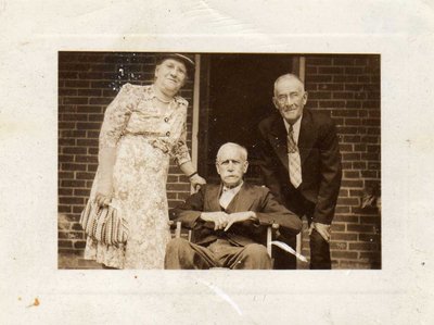 Richard English with his niece and nephew, Eva and Robert