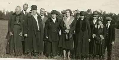 Supporters of Agnes Macphail at Nenagh School Picnic