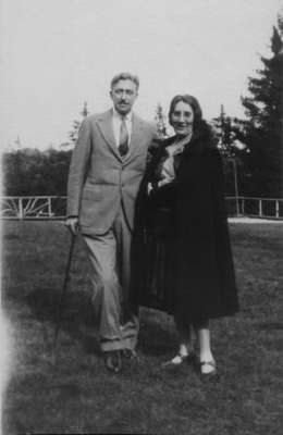 Agnes Macphail with an unidentified gentleman