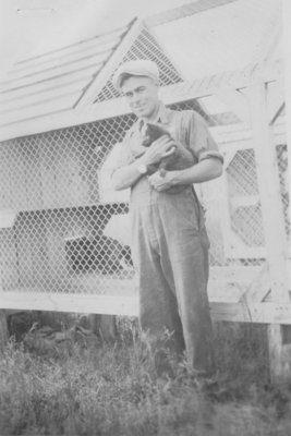 Leonard MacArthur with fox pup