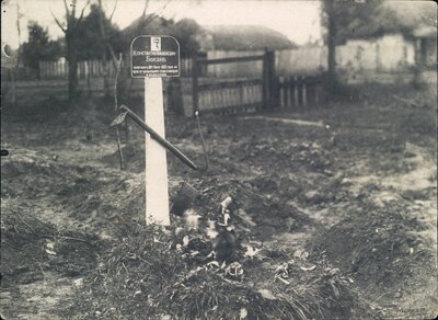 The grave of Konstantin Bokan, who died of starvation.