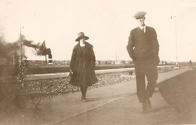 Les & Ruth Brock - Circa 1940