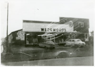 Wedgewood`s Grocery, Iron Bridge, 1960