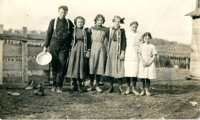 Fraser and Beharriell Children, Circa 1910
