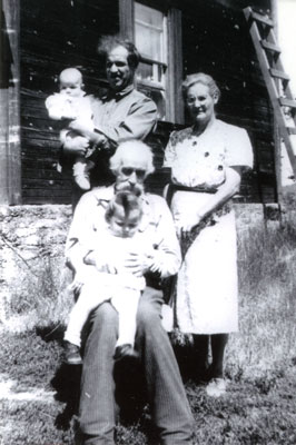 Robert Dunn and Family, Circa 1920