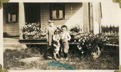 Evelyn, Harvey and Leonard Allen, Iron Bridge Circa 1933