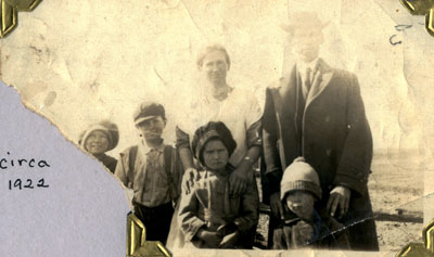 Emma and Cyrus Allen and Family, Circa 1922