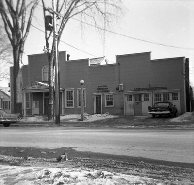 Ancien Hôtel de ville, poste de police et caserne de pompier. - Old Town Hall, police and fire station.