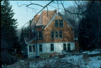 House 75 Main Street West, Huntsville, Ontario, 1980-1990, looking east.