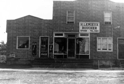 La deuxième boucherie d'Hilaire Lemieux.