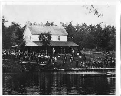 Ward's Hotel, London, Ontario, narrow view