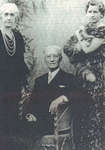 Mary Victoria Garrett, 2nd wife of Dr. William Francis Freeman, Dr. William Freeman and his daughter Marjorie.