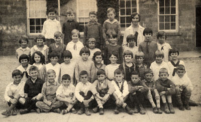 Grade three class at Bruce Street Public School, Milton