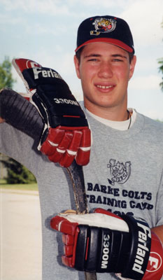 Adam Bertoli, hockey player