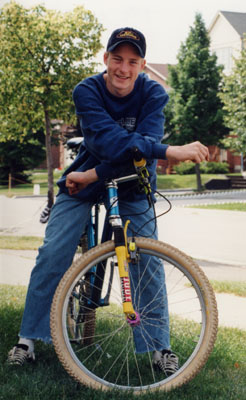 Eric Cseff, cyclist