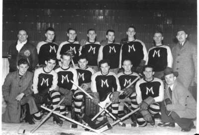 Milton Hockey Team 1938-1939 (duplicate of #800)